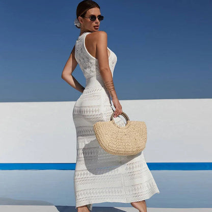 Robe Longue en Maille Ajourée – Col Haut & Fente Latérale